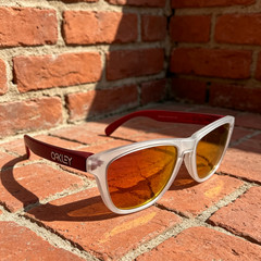 Oakley Frogskins OO9245 Sunglasses Clear/Red Frame Ruby Lenses