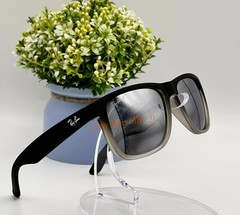 Ray-Ban RB4165 Justin Classic Matte Grey Silver Mirror Polarized Sunglasses 54mm