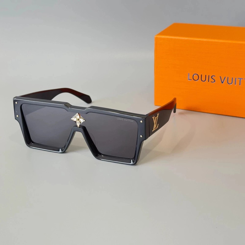 Louis Vuitton Z1578E Cyclone Shield Sunglasses Black LV Crystal Logo New w