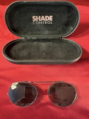 SHADE CONTROL ALMOND-STYLE POLARIZ D CLIP- ON SUNGLASSES IN HARD CASE