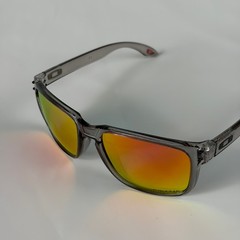Oakley Holbrook XL Sunglasses Grey Smoke Frame Prizm Ruby Polarized With Box