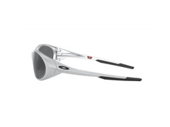 Oakley Sunglasses OO9438 EYEJACKET REDUX 943805 Grey /silvery
