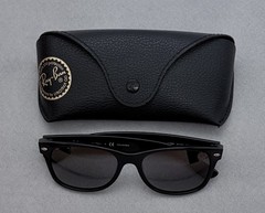 Ray-Ban New Wayfarer RB2132 901/M3 55mm Italy Black Polarized Sunglasses *READ*