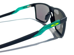 NEW Oakley FUTURITY SUN Satin Black PRIZM Jade Mirror Lens Sunglass 9482-02