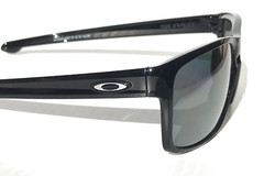 NEW Oakley SLIVER Polished Black POLARIZED Black Lens Sunglass 9262-09
