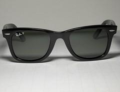 Ray-Ban RB2140 Original Wayfarer Polarized Sunglasses Black G-15 Green 50mm NWOT