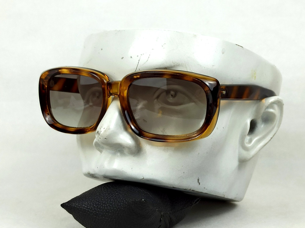 Unique Vintage Squared Sunglasses 1950s Italy Rome Candy Frame Very Rare Classic