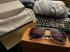 Louis Vuitton Aviator Sunglasses Gold Metal Full Rim Tinted Z0197E