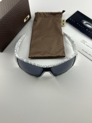 Oakley Oil Rig White/Text Print Frame Grey Lens+Box 03-492 Gen 1 Flat Icons NEW