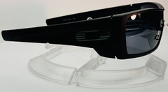 New Oakley Batwolf Sunglasses / USA Tonal Flag / Prizm Black Iridium / 009101-60