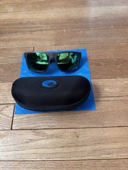 Costa del Mar Lido Men’s Sunglasses – Matte Black/Green Mirror Polarized Glass