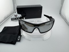 OAKLEY OIL RIG POLISHED BLACK SILVER GALAXY POLARIZED SUNGLASSES CHROME OO9081