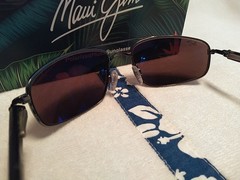 NEW DISPLAY Maui Jim “KAHUNA” 162-02 Gunmetal Frames/MAUI ROSE LENSES RARE!