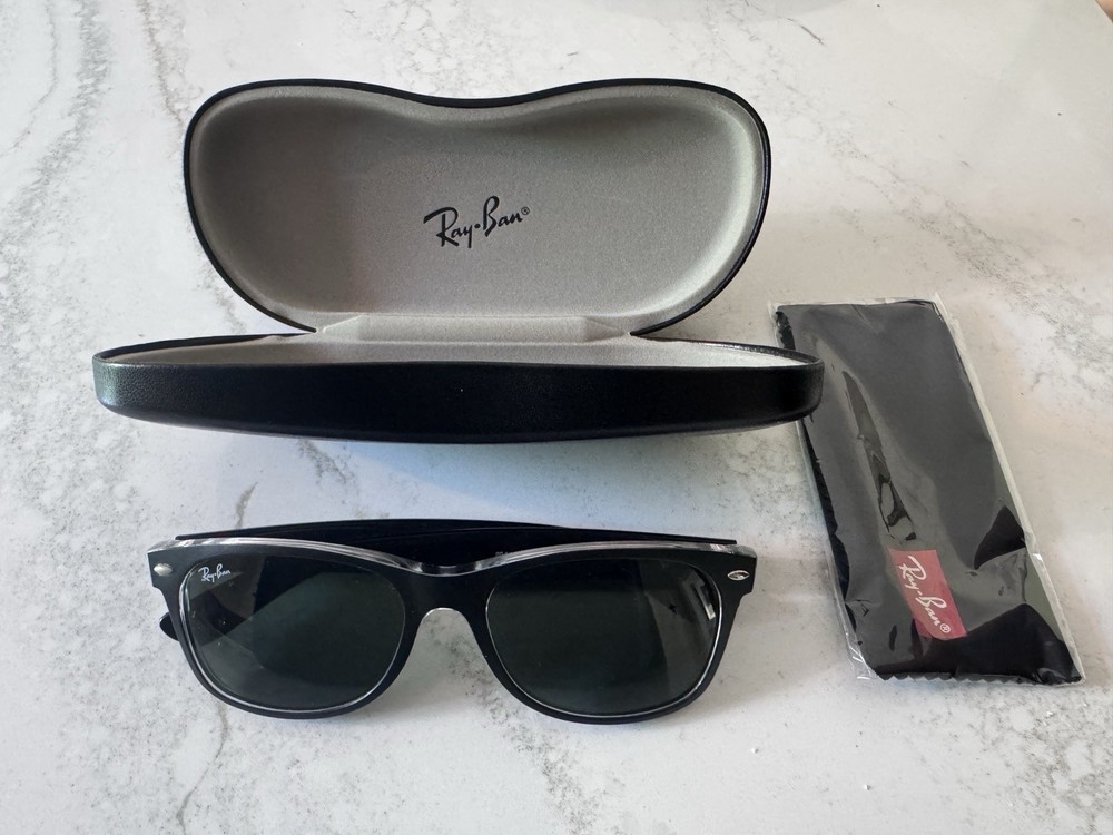 Ray-Ban RB2132 New Wayfarer Color Mix Sunglasses (6052, 55)