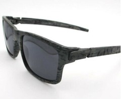 Wood Grain Frame Black Lens Fashion Sunglasses