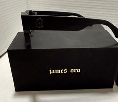 New James Oro “Icon” sunglass matte black/ black lens