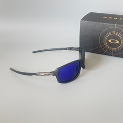 Oakley Carbon Shift OO9302 Matte Black Deep Blue Lens Sunglasses Carbon Fiber
