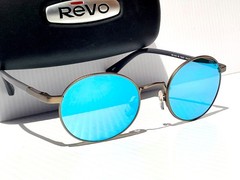 NEW REVO RILEY Matte Gunmetal POLARIZED Blue Water Lens Sunglass RE 1143 00 BL