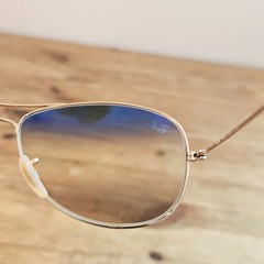 Ray-Ban RB3362 Cockpit Sunglasses Gold Metal Frame Blue Gradient Lens