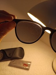 Pre-Owned Ray-Ban Erika RB4171 622/T3 54mm Polarized Black/Gray w/ Case See Pics