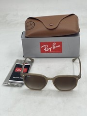 Ray Ban Unisex Geometric Sunglasses Beige / Dark Brown Gradient