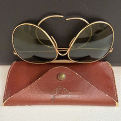 Ful-Vue Aviator Sunglasses Gold Metal Frame Green Tinted Glass Lenses