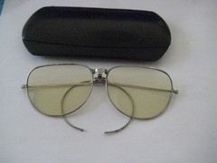American Optical AO Unknown Aviator Pilot Sunglasses Silver Frame With Case