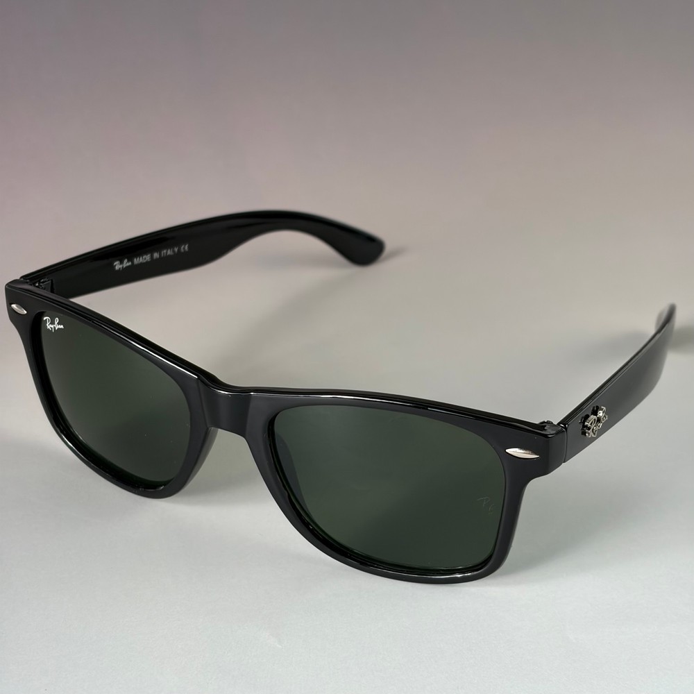 New In Box – Ray-Ban Wayfarer RB2140 Black Frame Green Lens Sunglasses