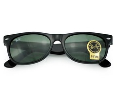 Ray-Ban RB2132 New Wayfarer Classic Black Frame Green Lens 55mm Unisex