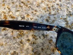 Ray-Ban New Wayfarer Classic Unisex Sunglasses – Tortoise/Green Classic CRACKED