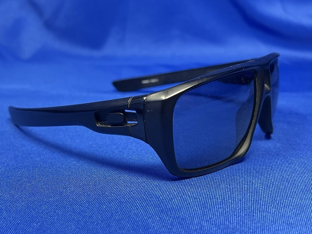 OAKLEY Dispatch Matte Black Mens Sunglasses OO9090-01 62/14 VTG Made In USA READ