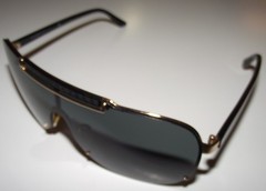 VERSACE Aviator Pilot Shield Gold Metal/Black Sunglasses VE 2140 1002/87 135 mm