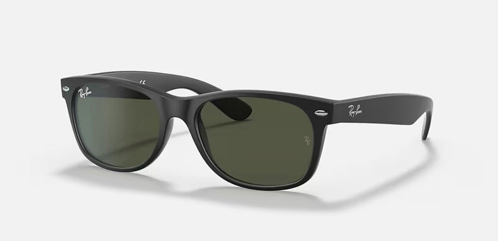 Ray-Ban New Wayfarer RB2132 Sunglasses – Rubber Black/G-15 Green 55mm